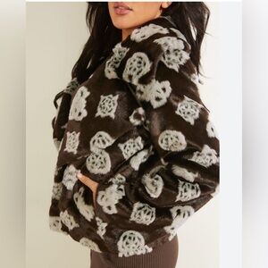 Guess  NWTS Faux Fur Jacket/Coat Sz.M